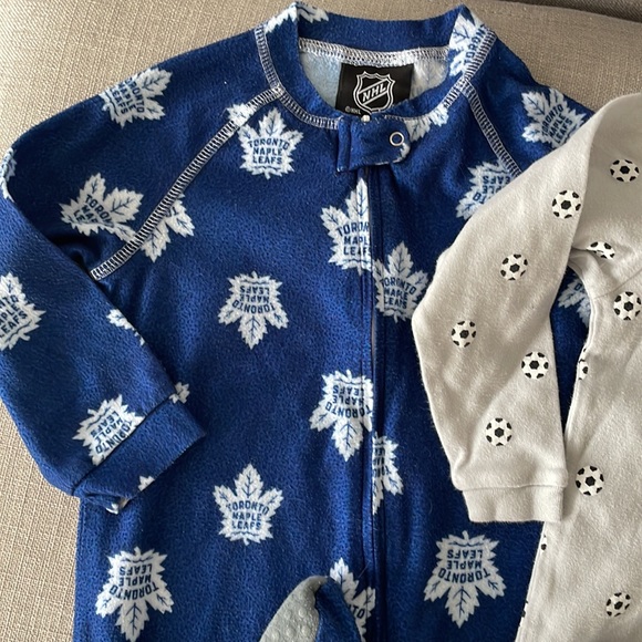 18m footed sports pajamas - bundle of 2 soccer ball and hockey - Picture 3 of 6